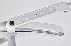 DERUNGS Triango 100-3. Operating light for ceiling mounting or optionally for wall mountin