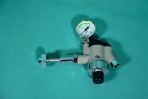 DRÄGER pressure reducer for nitrous gas (standard in the field of human medicine), secon