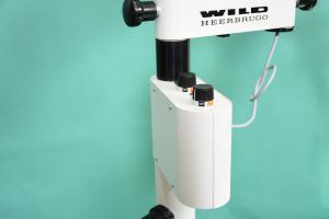 WILD M650: mobile operating microscope binocular (10 x 21) straight view, zoom 6 nis 40 (s