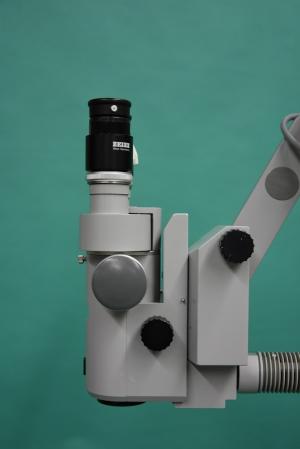 ZEISS OPMI 6-CFC LED: Binocular (10x22) Surgical Microscope Straight view, zoom and focus