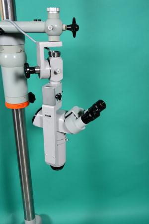 ZEISS OPMI, mobile operating microscope, eyepieces 10x, binocular view 45°, zoom min. 0,5