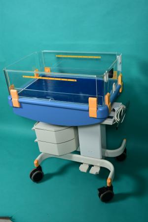 DRÄGER Babytherm 8000, mobile thermal bed without acrylic glass cover, second-hand