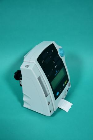 CRITIKON Dinamap Compact TS. Measurement of NIBP and SPO2, with battery function, good con