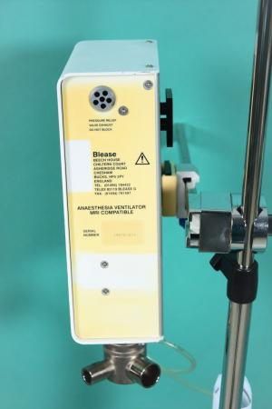 BLEASE 2200 MRI, anaesthesia ventilator for use at the MRI scanner, incl. patient valve, s