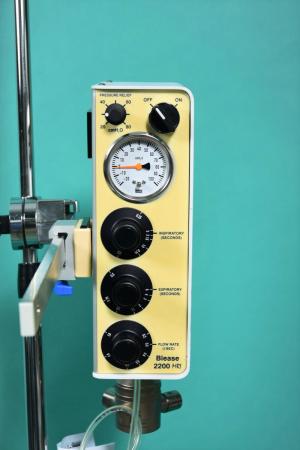 BLEASE 2200 MRI, anaesthesia ventilator for use at the MRI scanner, incl. patient valve, s