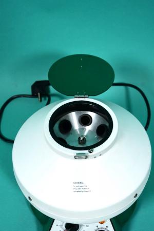 EICKEMEYER laboratory centrifuge, rotor for 8 sample tubes 15ml, infinitely variable up to