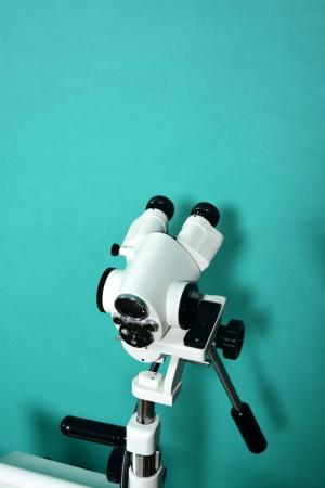 LEISEGANG 3DLF, mobile colposcope on mobile stand. Straight binocular view, working distan