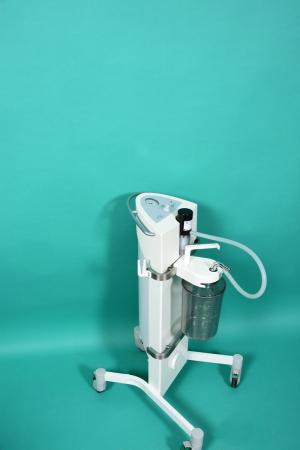 MEDAP Twista SP 1070: Mobile suction pump with mechanical overflow protection with chamber
