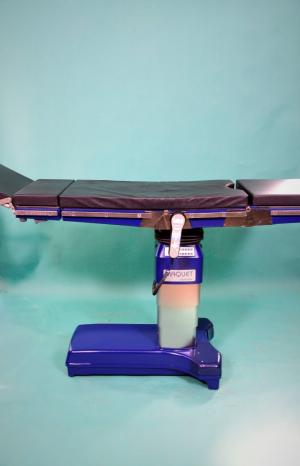 MAQUET Alphastar 1132 01A0, mobile operating table with one-piece leg plate, all functions