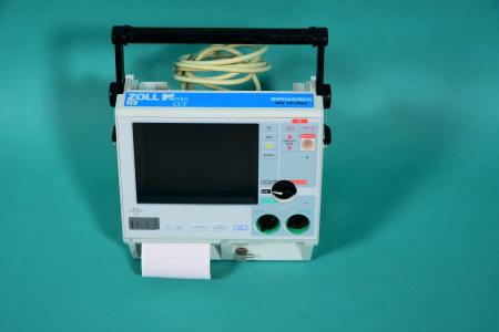 ZOLL M-Series CCT, biphasic defibrillator, incl. pacemaker, ECG, printer, analysis, batter