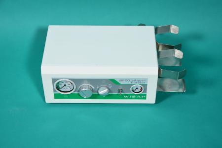 Wisap CO2 Aqua-Purator 1611. The device provides continuous flushing of the abdomen and aq